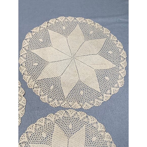 Vintage Lace Doilies Set of 3 Beige Round Crochet Table Decor 11.5" & 9.5" - Picture 3 of 8